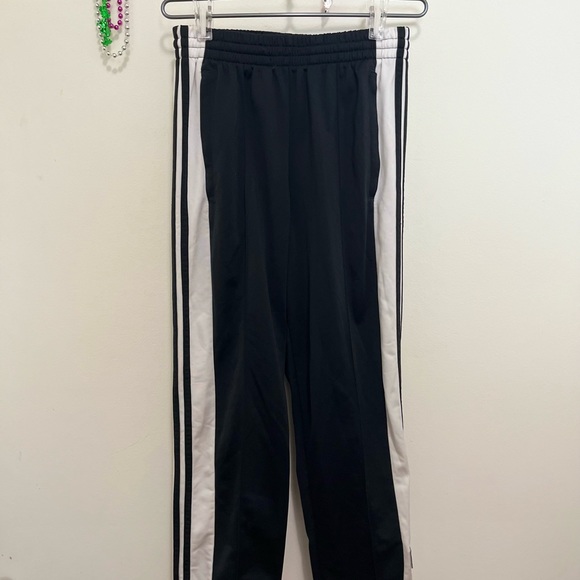 Button side adidas pants - Picture 4 of 5
